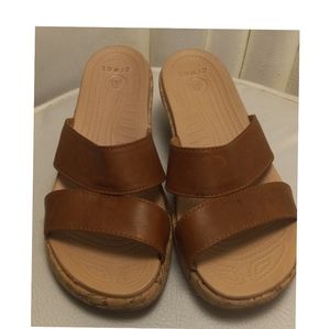 Crocs  Dual Comfort Brown Leather Sandals - Size 8 M